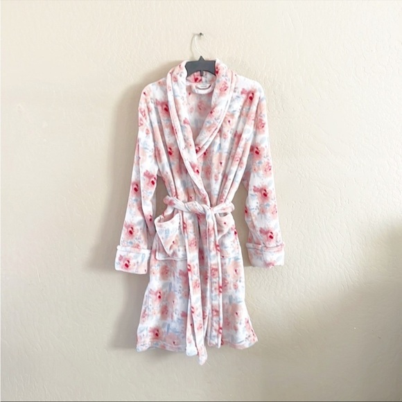 Etymology Floral Plush Robe - Picture 1 of 7